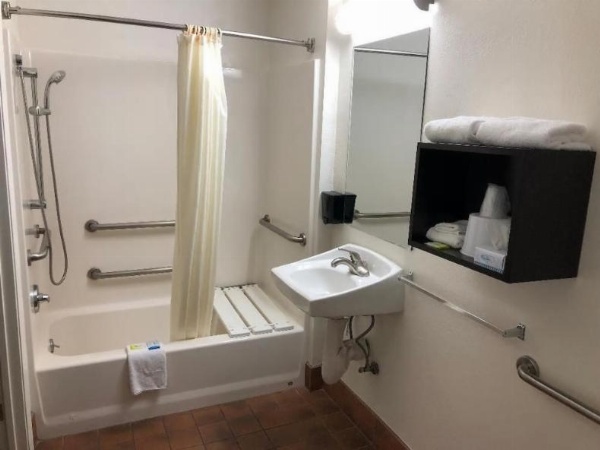 Inn Of Long Beach image 24